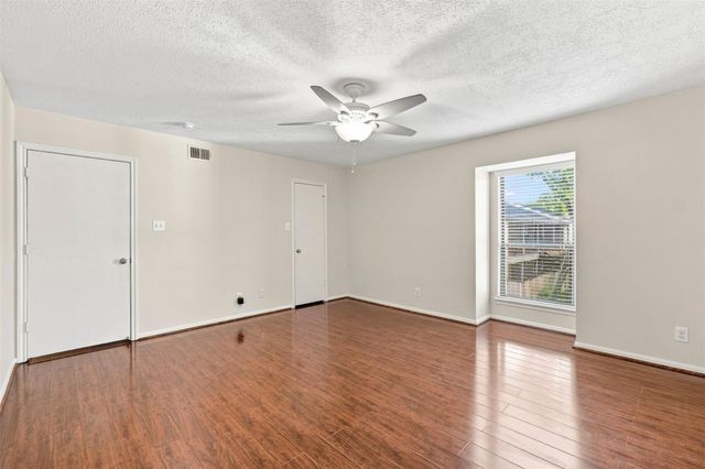 1100 Augusta Drive 86, Houston, TX 77057