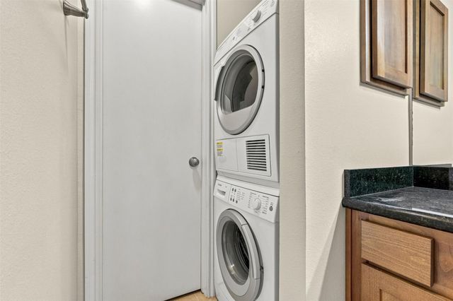 1100 Augusta Drive 86, Houston, TX 77057