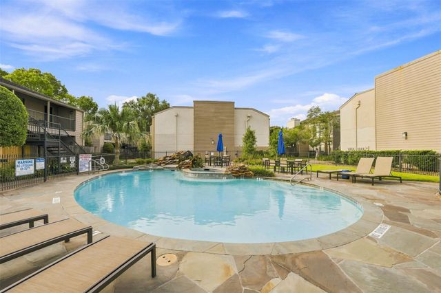 1100 Augusta Drive 86, Houston, TX 77057
