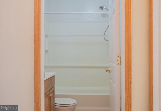 1452 COLES MILL RD, Williamstown, NJ 08094