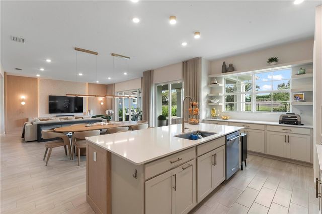 624 Hookline Circle, Loxahatchee, FL 33470