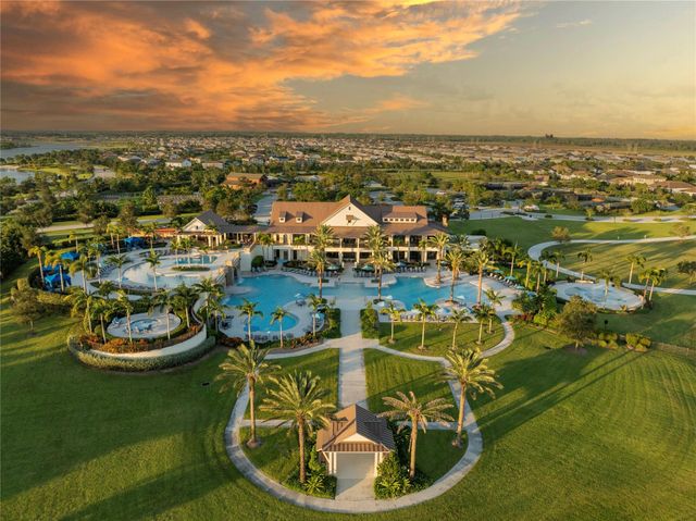 624 Hookline Circle, Loxahatchee, FL 33470