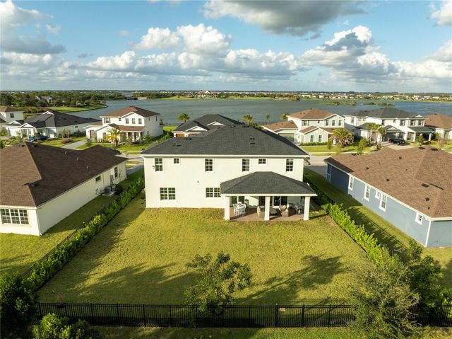 624 Hookline Circle, Loxahatchee, FL 33470