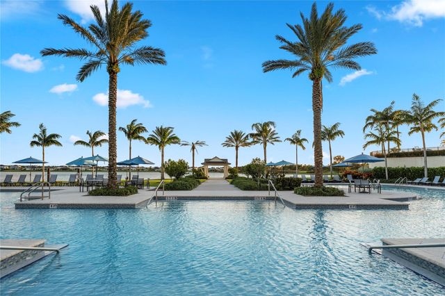 624 Hookline Circle, Loxahatchee, FL 33470