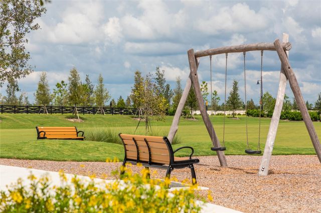 624 Hookline Circle, Loxahatchee, FL 33470