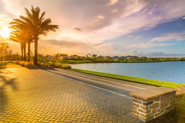 624 Hookline Circle, Loxahatchee, FL 33470