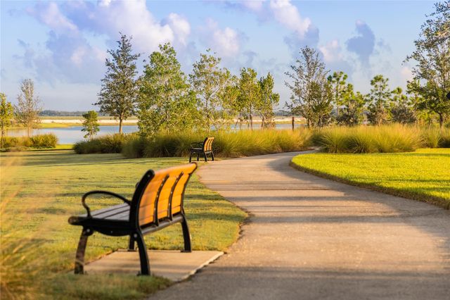 624 Hookline Circle, Loxahatchee, FL 33470