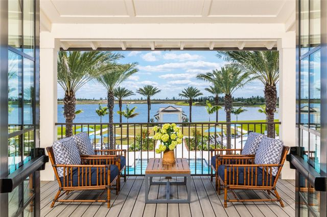 624 Hookline Circle, Loxahatchee, FL 33470