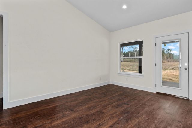 607 COUNTY ROAD 310, De Berry, TX 75639