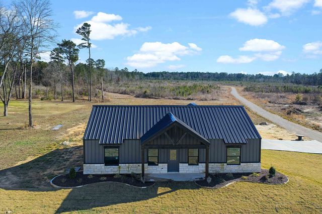 607 COUNTY ROAD 310, De Berry, TX 75639