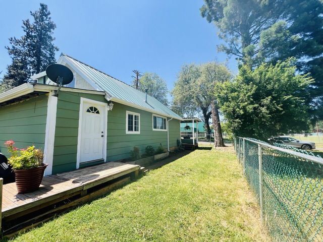 655 Cedar Avenue, Butte Falls, OR 97522