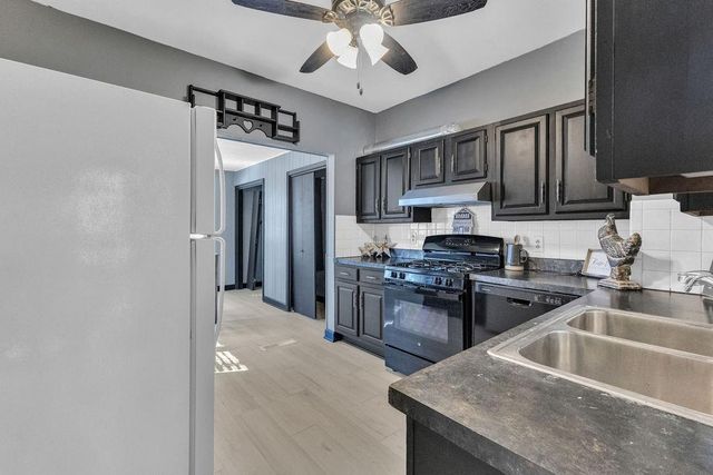 3020 Faraon Street, St Joseph, MO 64501