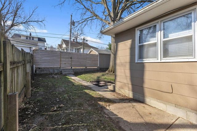 3020 Faraon Street, St Joseph, MO 64501