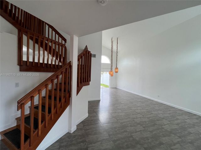 15511 SW 59th St, Miami, FL 33193