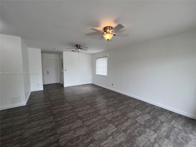 15511 SW 59th St, Miami, FL 33193