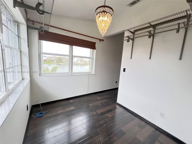 15511 SW 59th St, Miami, FL 33193