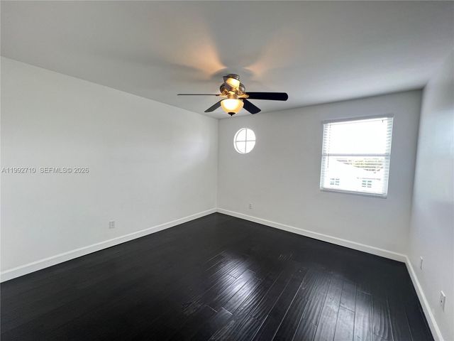 15511 SW 59th St, Miami, FL 33193