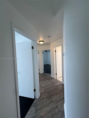 15511 SW 59th St, Miami, FL 33193