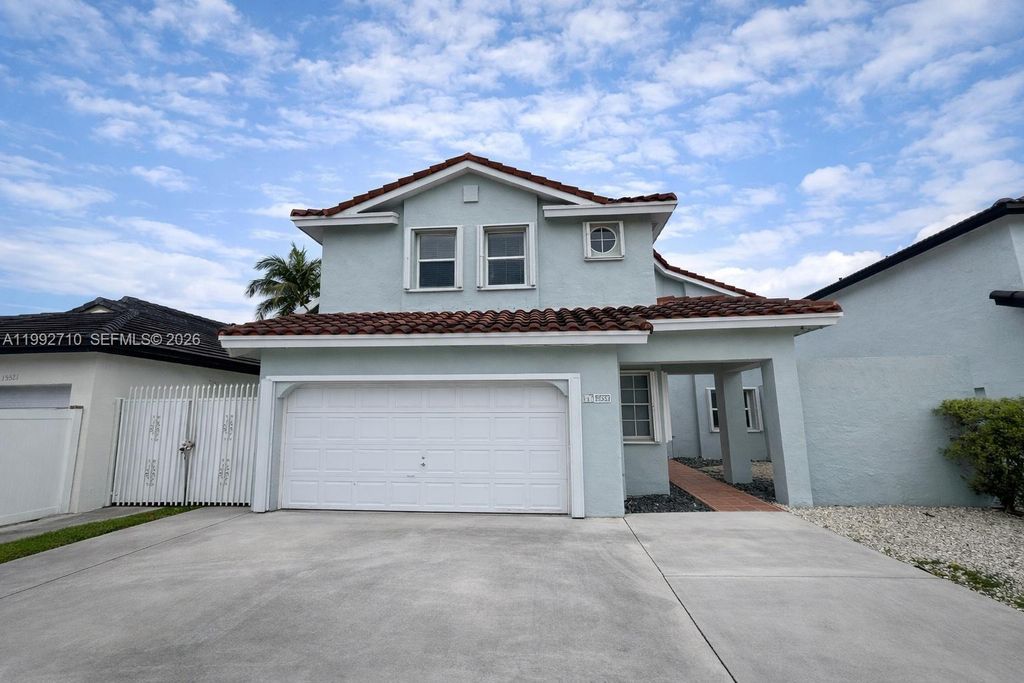 15511 SW 59th St, Miami, FL 33193