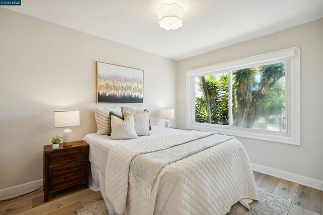 7700 Garfield Ave., Oakland, CA 94605