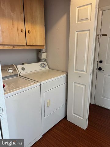 5326 QUALEY PL, Woodbridge, VA 22193