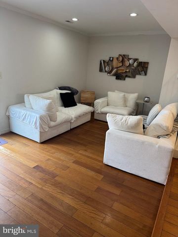 5326 QUALEY PL, Woodbridge, VA 22193