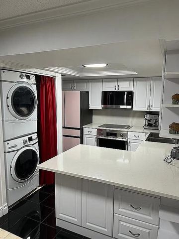 11183 NW 7th Street 204-20, Miami, FL 33172