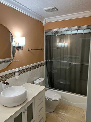 11183 NW 7th Street 204-20, Miami, FL 33172