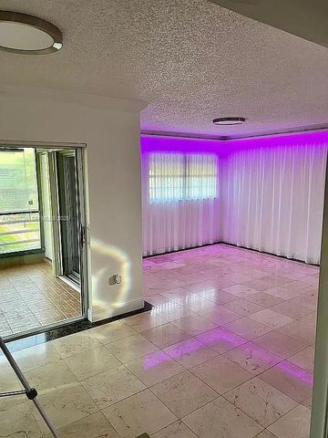 11183 NW 7th Street 204-20, Miami, FL 33172