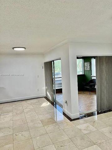 11183 NW 7th Street 204-20, Miami, FL 33172