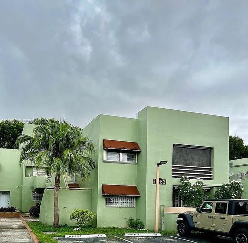 11183 NW 7th Street 204-20, Miami, FL 33172
