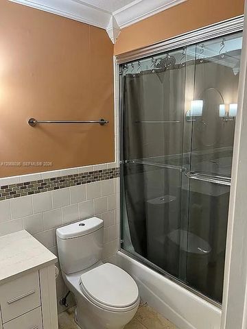 11183 NW 7th Street 204-20, Miami, FL 33172