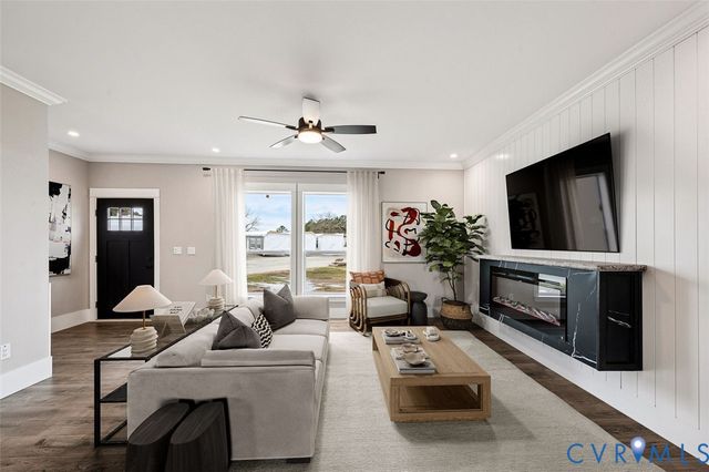 02 White House Ln, Center Cross, VA 22437