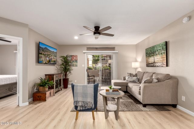 10410 N CAVE CREEK Road 1082, Phoenix, AZ 85020