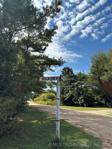 10782 Hickory, Kingston, OK 73439