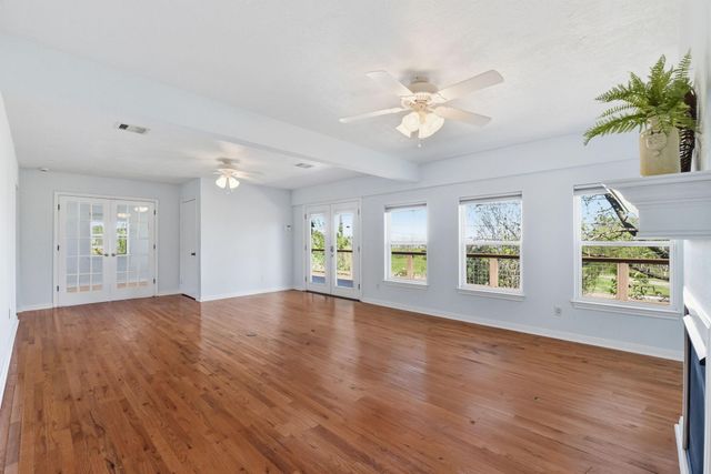 180 Grove Road, Kemah, TX 77565