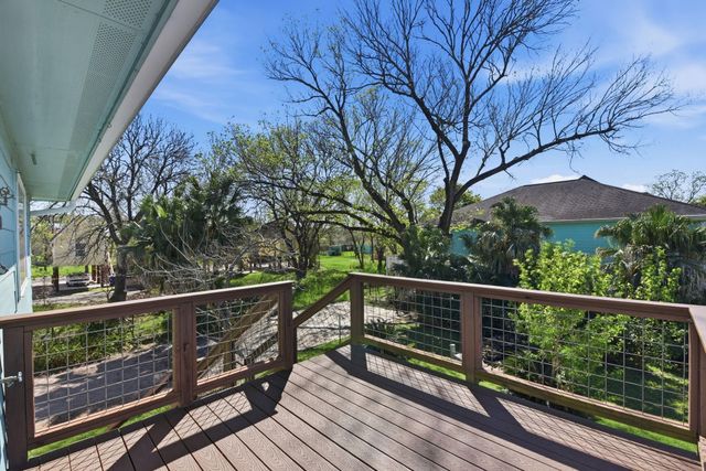 180 Grove Road, Kemah, TX 77565