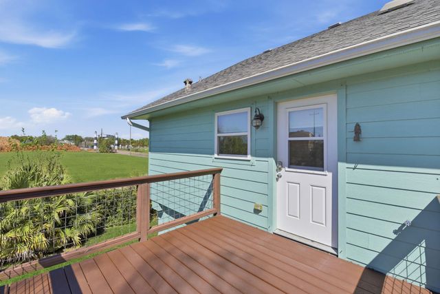 180 Grove Road, Kemah, TX 77565