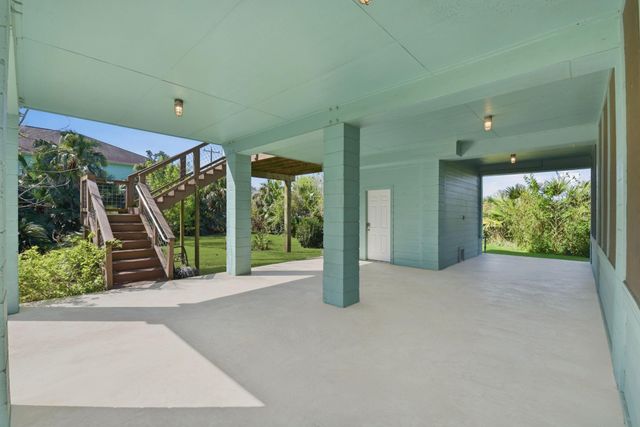 180 Grove Road, Kemah, TX 77565