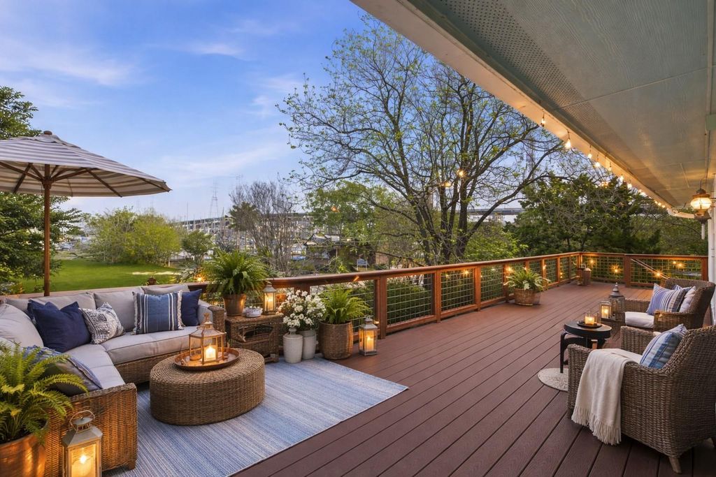 180 Grove Road, Kemah, TX 77565