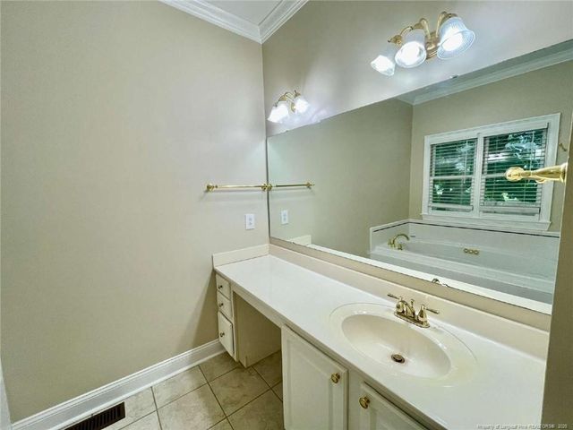 2423 Cypress Lakes Road, Hope Mills, NC 28348