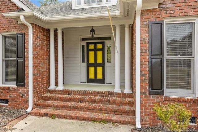 2423 Cypress Lakes Road, Hope Mills, NC 28348