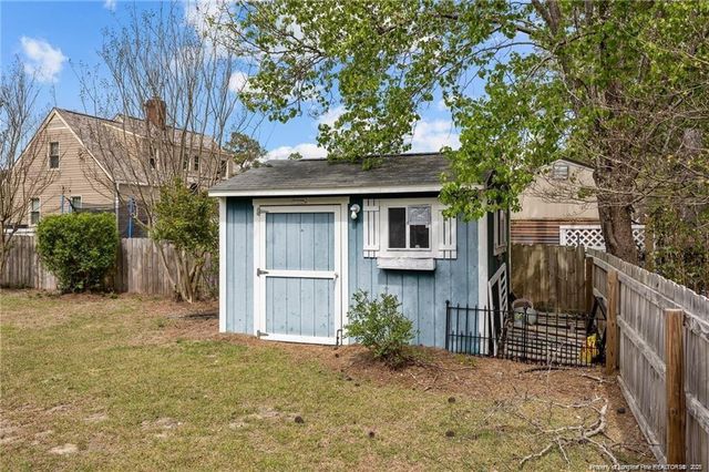 2423 Cypress Lakes Road, Hope Mills, NC 28348