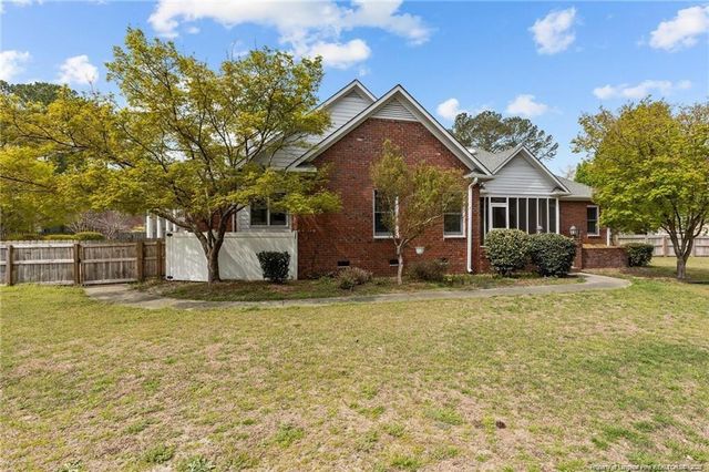 2423 Cypress Lakes Road, Hope Mills, NC 28348