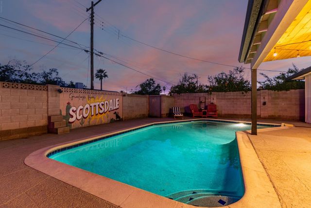 8335 E Weldon Avenue, Scottsdale, AZ 85251