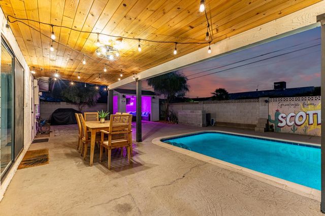 8335 E Weldon Avenue, Scottsdale, AZ 85251