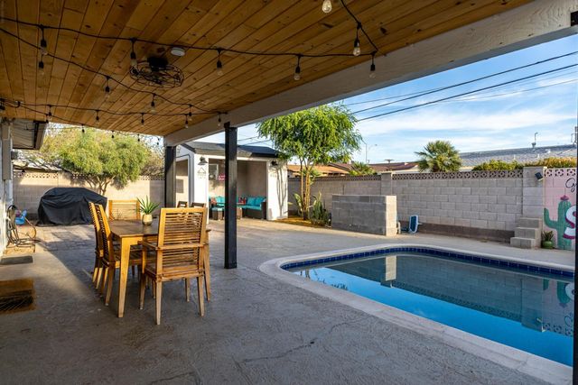 8335 E Weldon Avenue, Scottsdale, AZ 85251