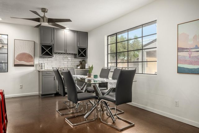 8335 E Weldon Avenue, Scottsdale, AZ 85251