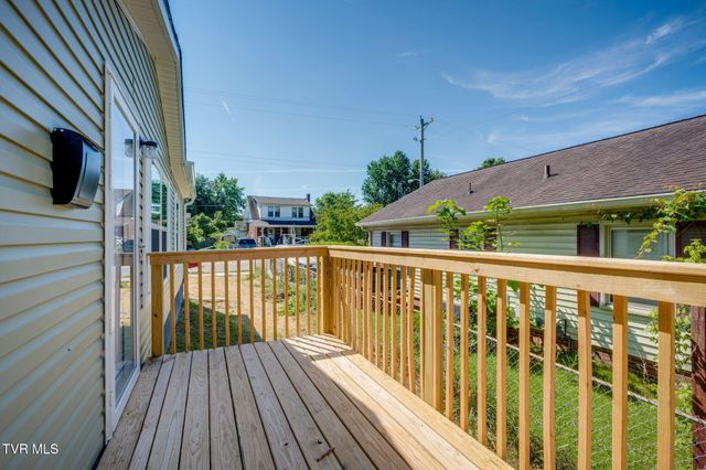 1706 Highland Street, Kingsport, TN 37664