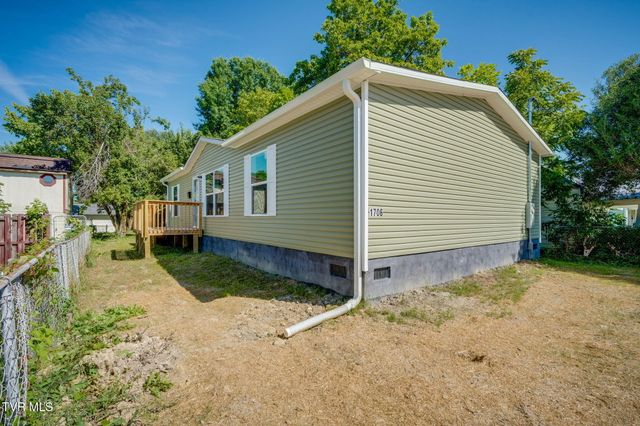 1706 Highland Street, Kingsport, TN 37664